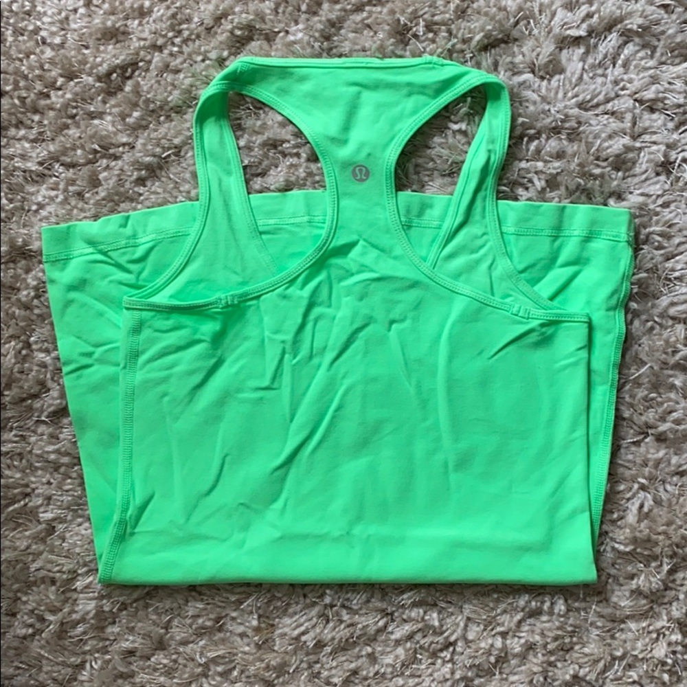 Lululemon pistachio tank size 6